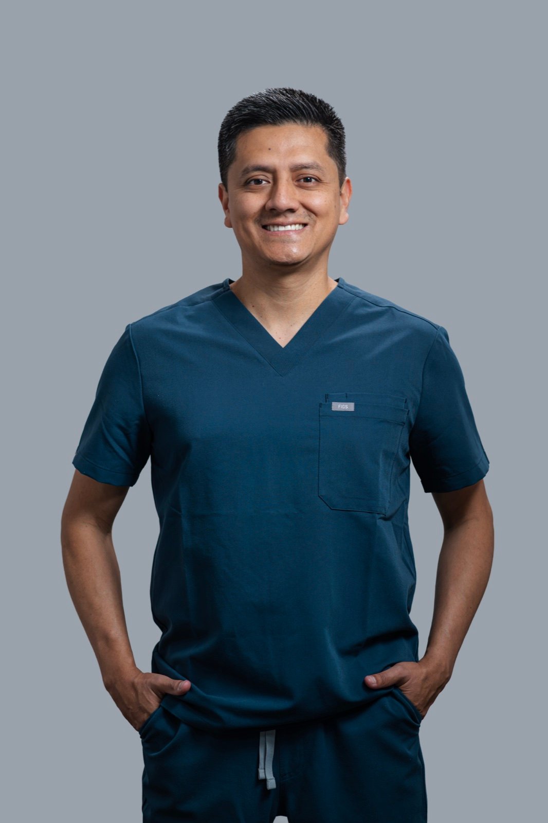 Dr. Jorge Salazar